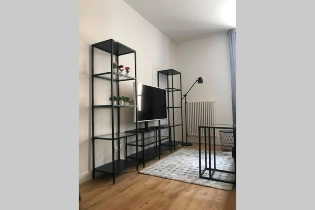 L'Indépendance Appartamento Versailles Esterno foto